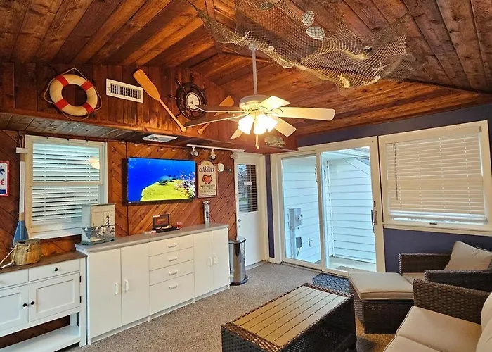 Cozy Bayside Beachhouse *
